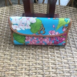 Dooney & Bourke Women’s Hydrangea Monogram Continental Wallet-Blue & Pink Floral